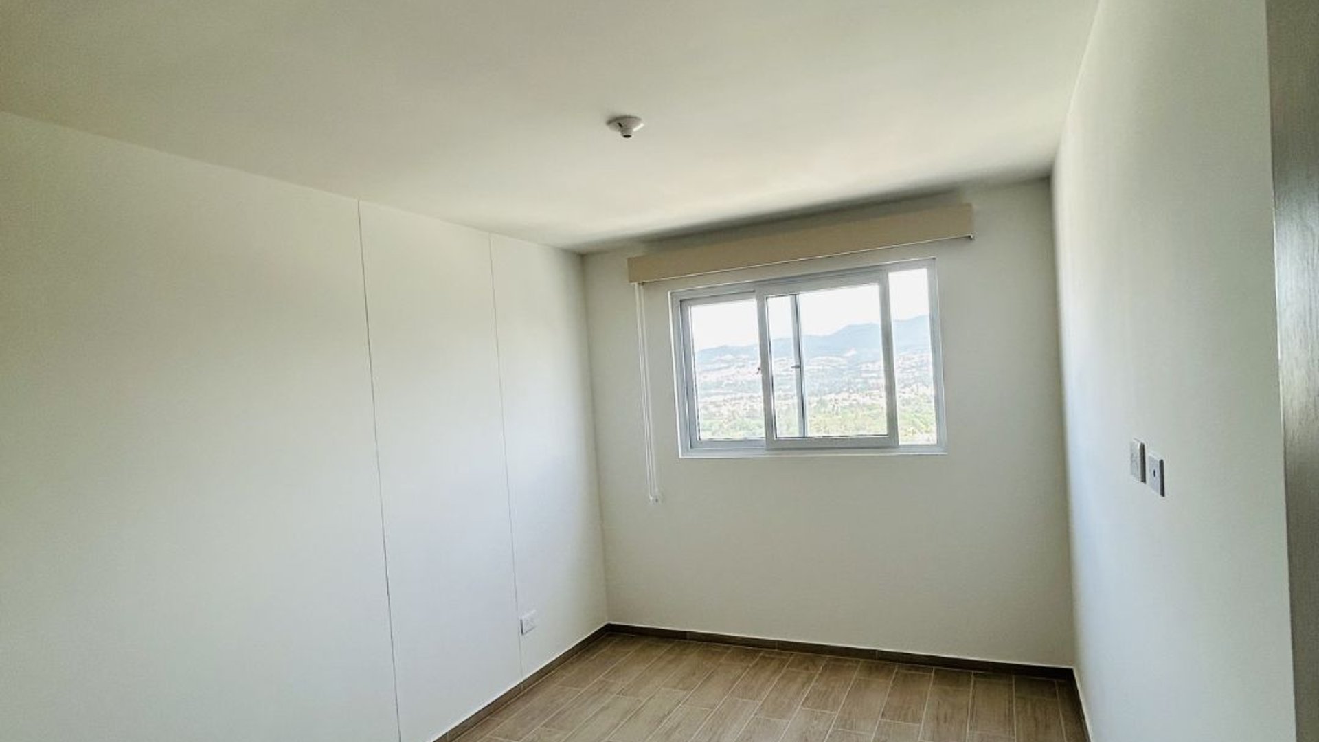 Apartamento en renta cerca del Irtra petapa en zona 12 - Miniatura 3