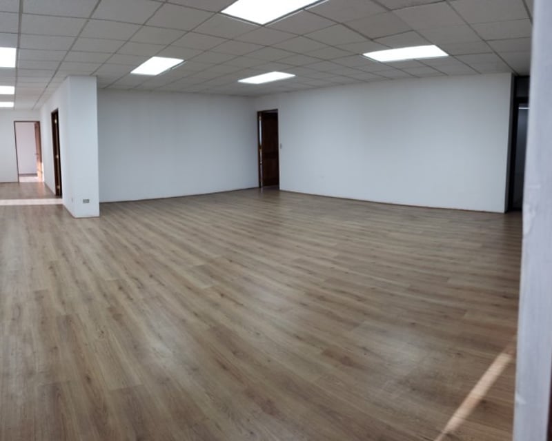 Edificio en alquiler Boulevard Los Próceres Z10!