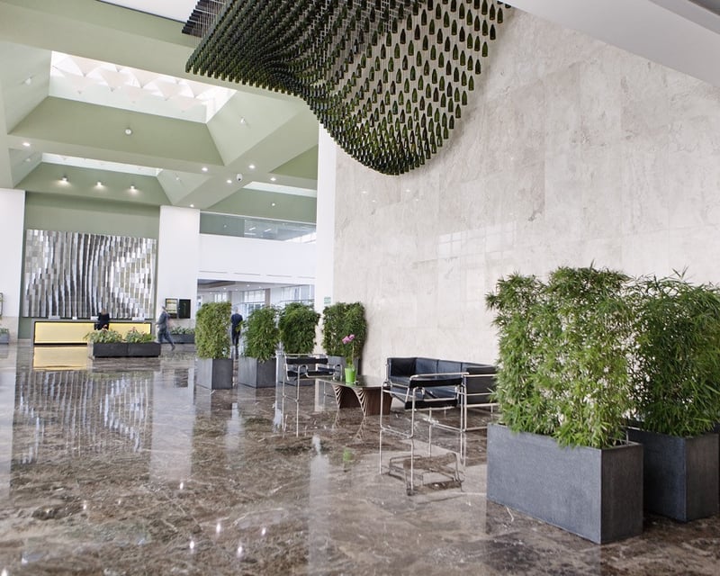 Oficinas en Venta de 2 niveles en Zona 10 Guatemala