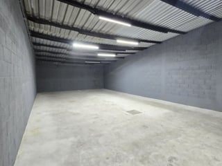 Edificio y Bodega en Renta Zona 12 sobre Aguilar Batres - 2
