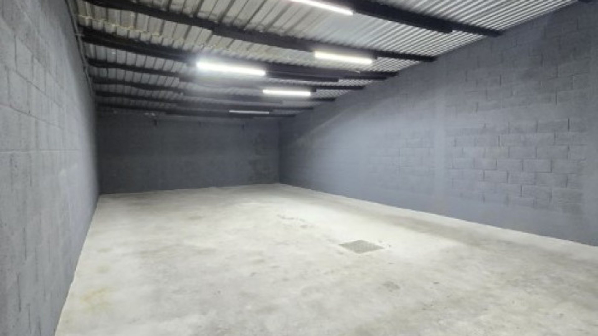 Edificio y Bodega en Renta Zona 12 sobre Aguilar Batres - Miniatura 2