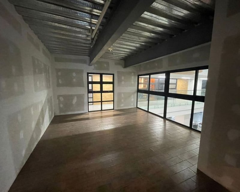 Oficina en renta, en Zona 9