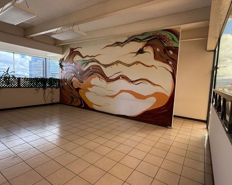 EDIFICIO EN VENTA / RENTA – ZONA 10