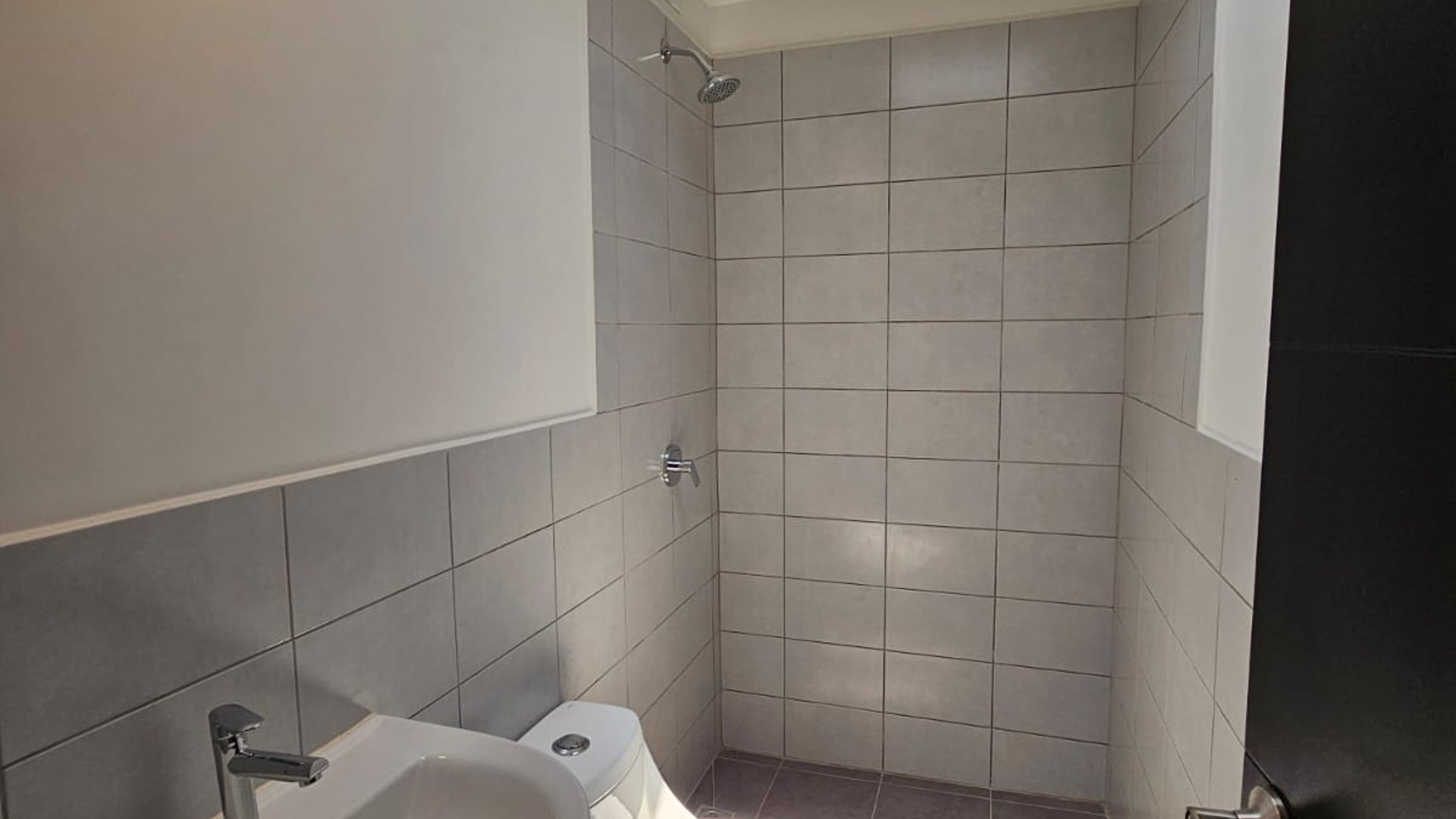 RENTA Casa Nueva dentro de Pinabetes Condominio Eucaliptos - Miniatura 11
