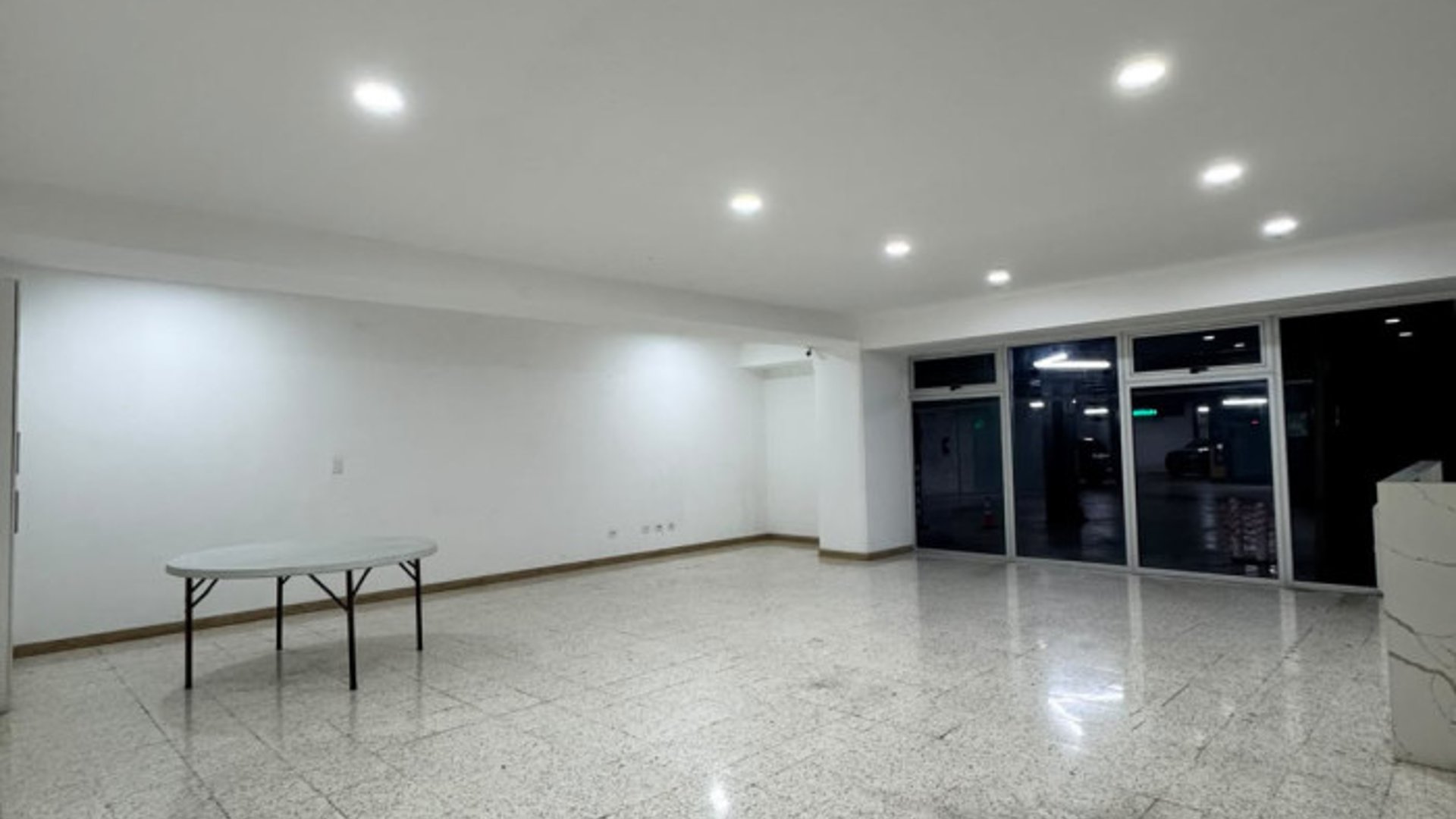 Apartamento en venta/renta Zona 4 Edificio Vivo - Miniatura 9