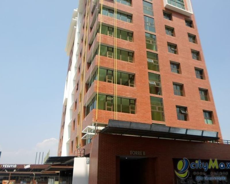 Alquilo Oficina con 92.64m2 en Zona 4 PAO-023-08-10-14