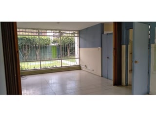 Casa Comercial en Avenida las Américas Zona 13 - 2