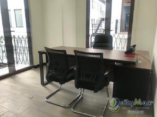 En Renta Oficina Comercial en Distrito Moda zona 16 - 4