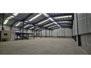 Bodega Industrial en Venta en San Miguel Petapa | 1,470 m² | Acceso a VAS - 2