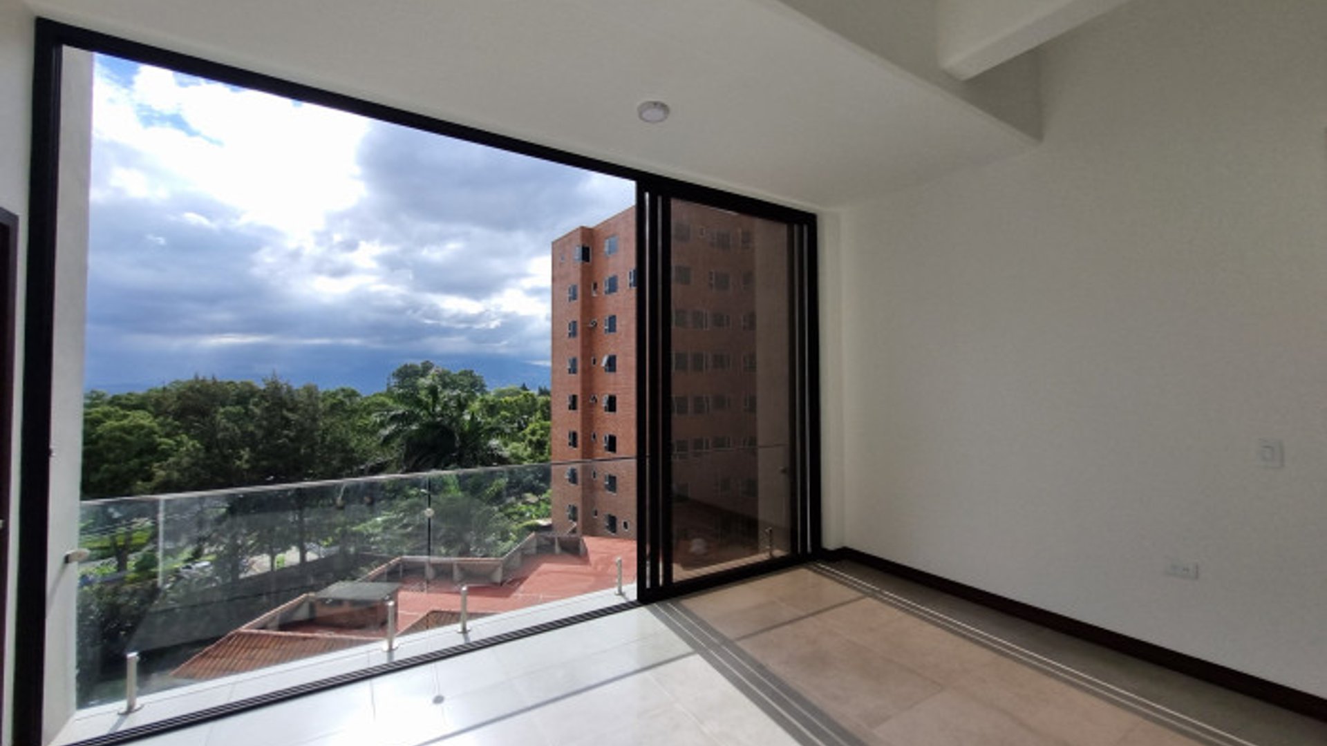 VENTA Apartamento en zona 13 Edificio ELEMENTO