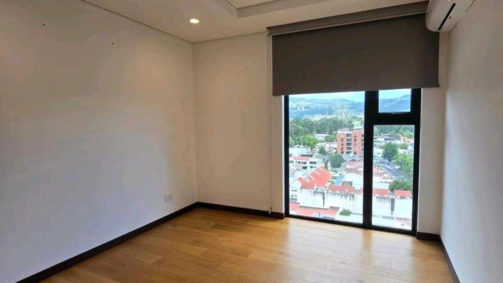 APARTAMENTO EN ALQUILER ???? Reserva 5 Avenida, Zona 14 - Miniatura 6