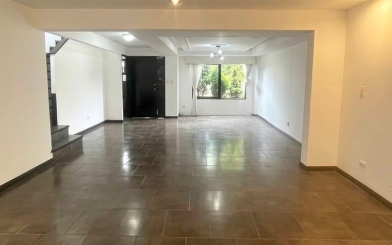 Casa con patio en renta en Cumbres de la Arboleda KM21.5 CAES Ref-5731