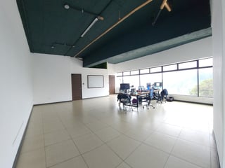 Oficina en venta o renta en Muxbal Guatemala - 4