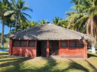 Casa Vacacional en Venta Monterrico, - 2