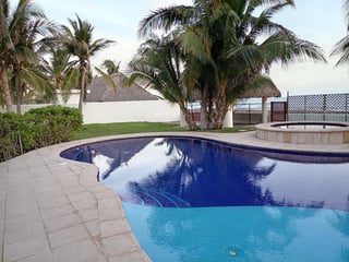 Casa en Venta en Monterrico con Piscina y Amplio Terreno - 4