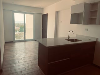 Rento / Vendo Lindo apartamento totalmente nuevo en Zona 5 - 4