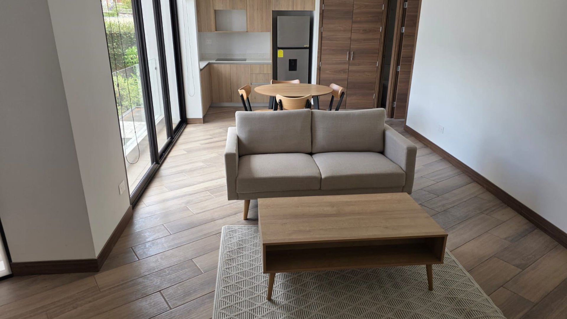 ALQUILER DE LINDO APARTAMENTO AMUEBLADO - PRIVÉ, ZONA 15 - Miniatura 5