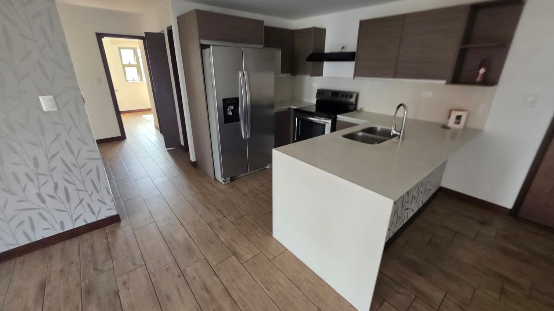 Renta de apartamento de 3 habitaciones en zona 10 -Nivel alto Ref-6010