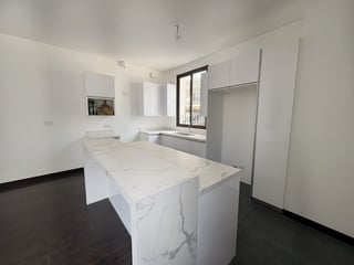 Apartamento en Nogales de Cayalá, zona 16 - 3