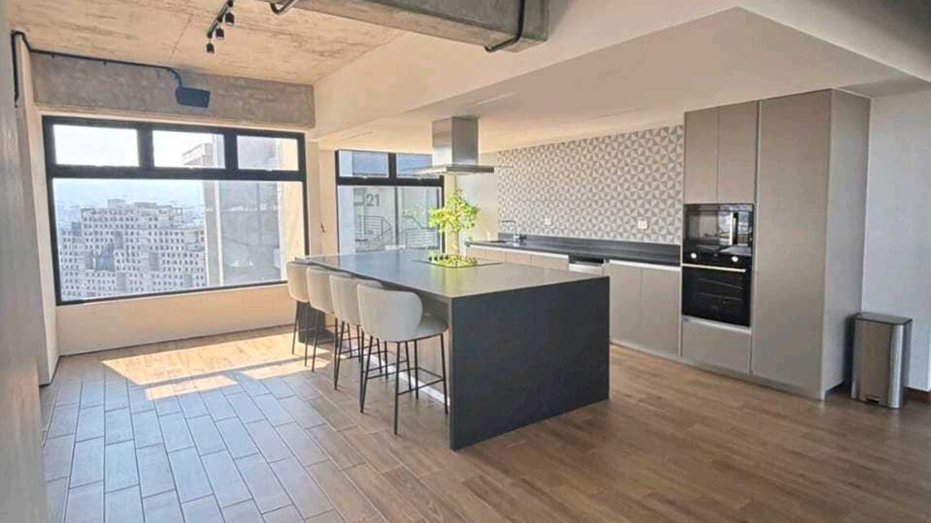 APARTAMENTO EN ALQUILER???? Edificio Inara 4 Norte, Zona 4 - Miniatura 16