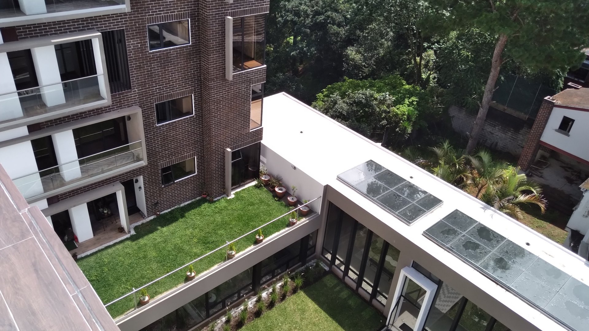 Vendo lindo apartamento Enalto, Kanajuyú zona 16 - Miniatura 22