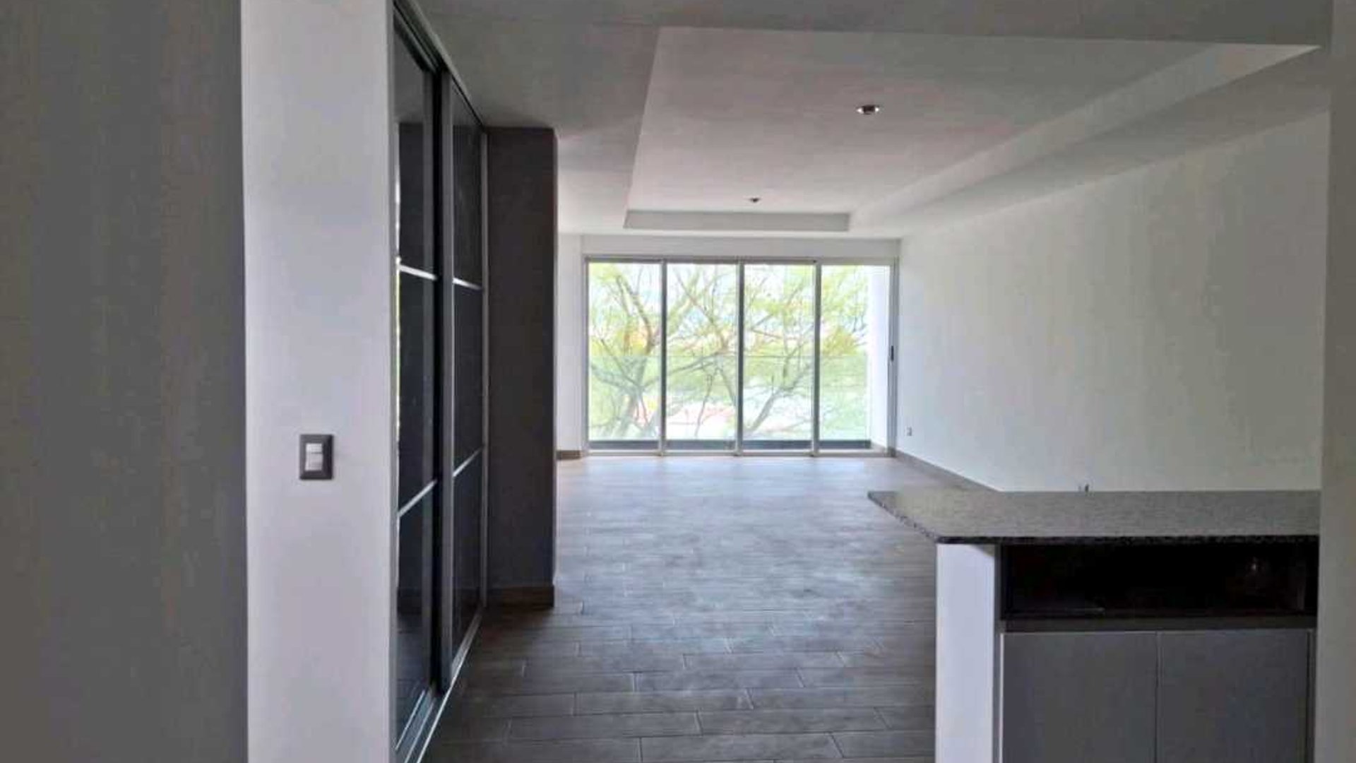 APARTAMENTO EN ALQUILER ???? Edificio Brickell, Zona 16 - Miniatura 3