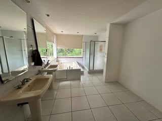 Casa Residencial en Venta en Zona 16 Kanajuyú II - Image 11