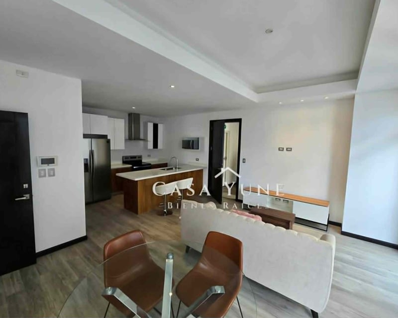 Apartamento en renta zona 16 Lirios Cayala Amueblado