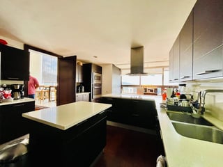 Penthouse en Venta con Vista a los Volcanes – Vista Hermosa II, Zona 15 - Image 5