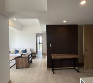Vendo apartamento en Edificio MERAKI zona 10 por columpio de VH 