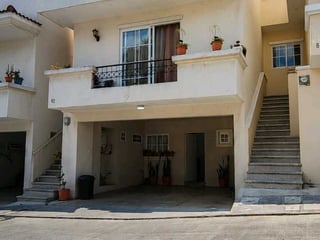 CASA EN VENTA 📍 Condado San Nicolás, Mixco - 2