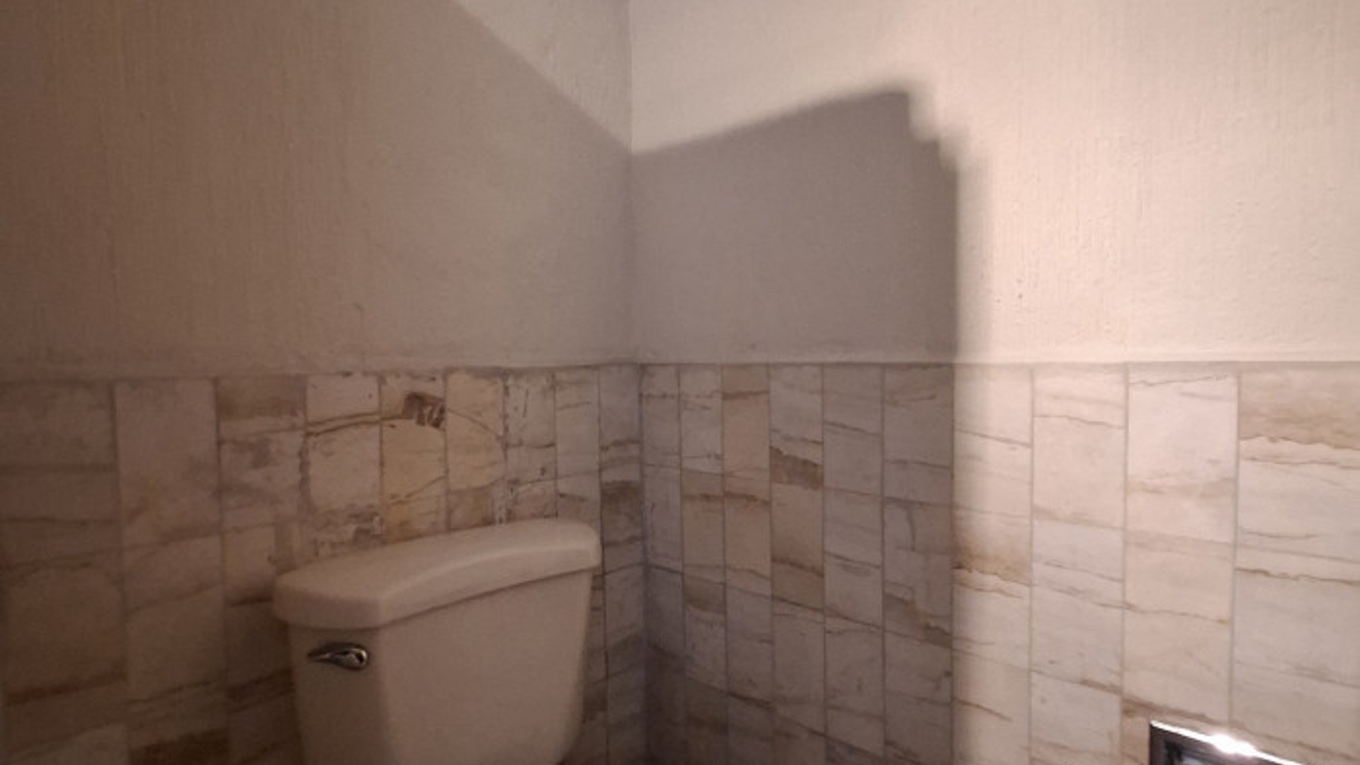 Casa en renta en zona 10 Bulevar Los Próceres - Miniatura 23