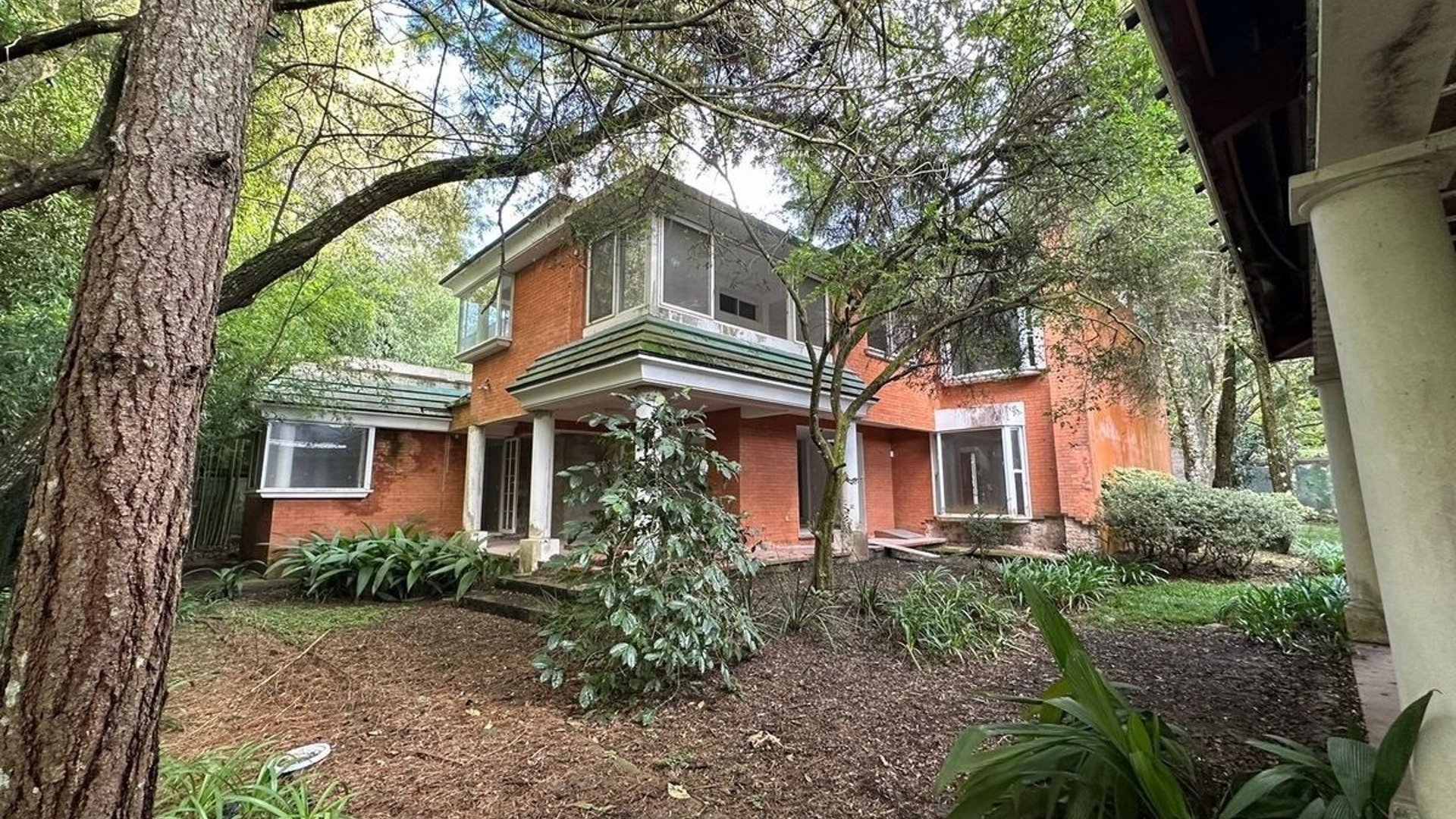 LAS CUMBRES / CASA en venta, zona 16