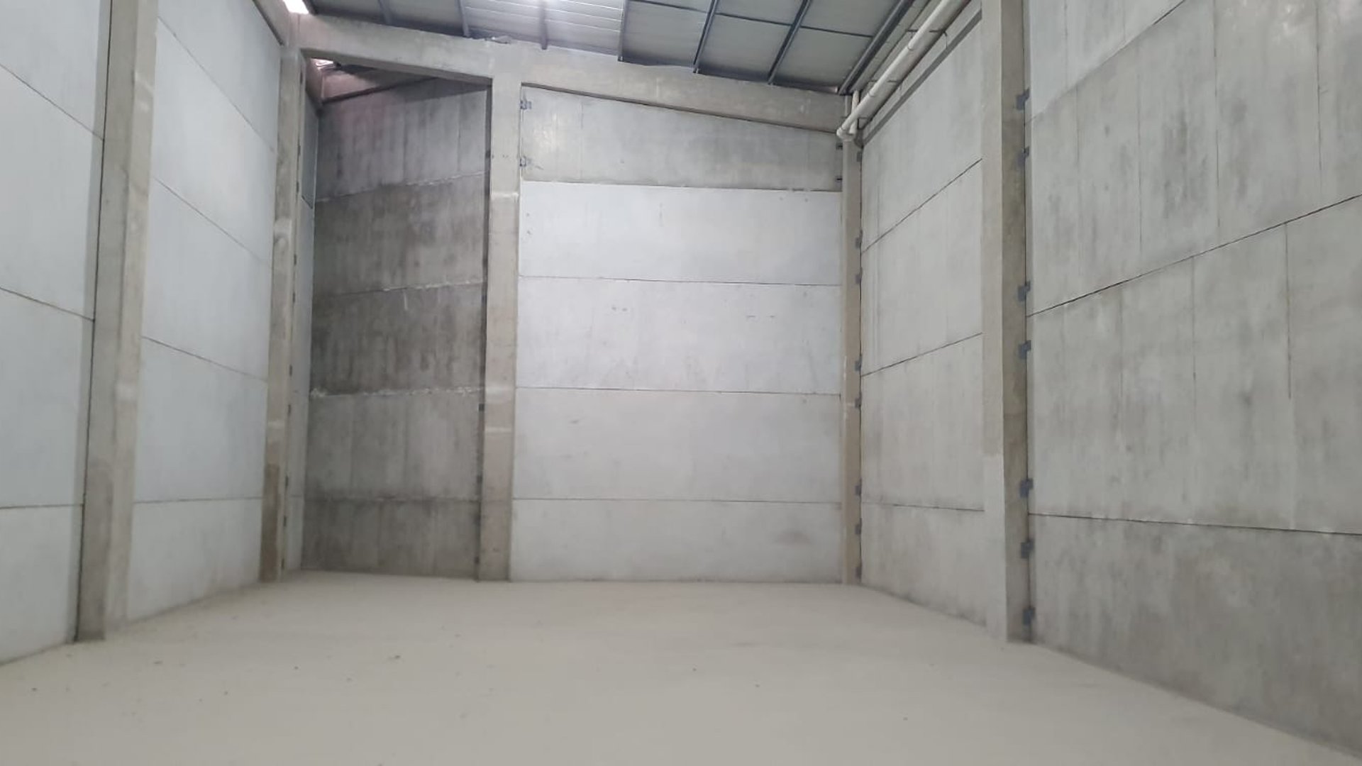 Bodega en Renta Calzada la Paz, Zona 18 - Miniatura 7