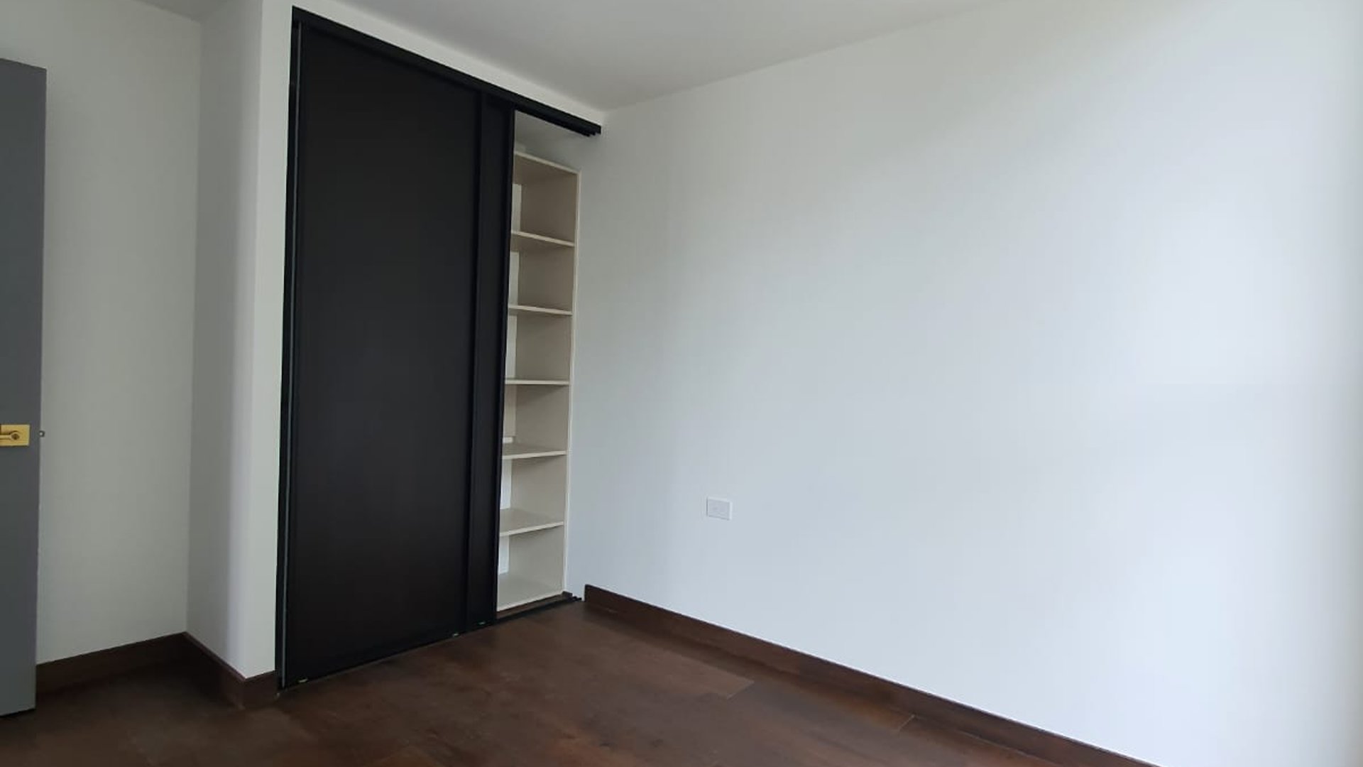 Apartamento en Venta, Zona 10 (V10077) - Miniatura 4