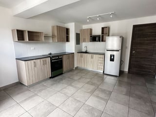 Apartamento en Renta Edificio Modra Zona 4 - Image 11
