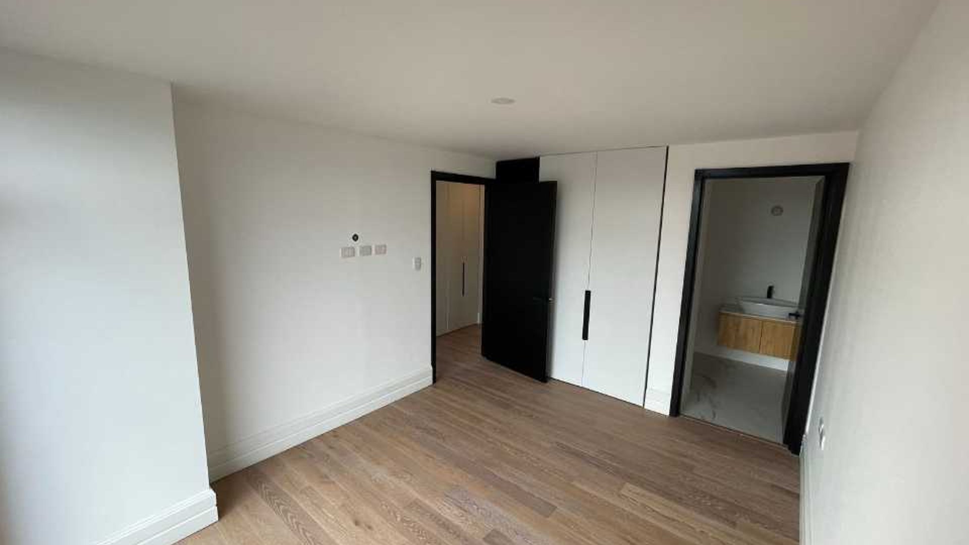 Zona 5 Alquilo Apartamento - Image 1