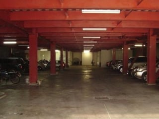 Edificio en venta o renta  en zona 10 - Image 4