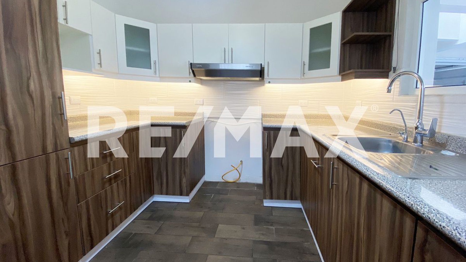 Apartamento Renta | Zona 16 | Residenciales San Carlos - Miniatura 5