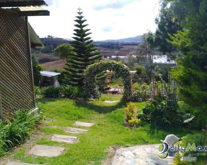 Hermoso hotel en venta en Santa Apolonia, Chimaltenango