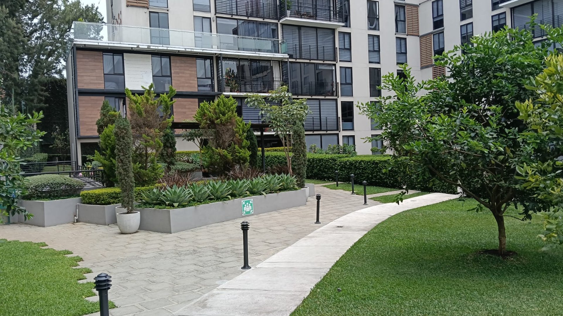 Apartamento Amueblado en Renta Zona 14, Edificio B14 - Miniatura 16