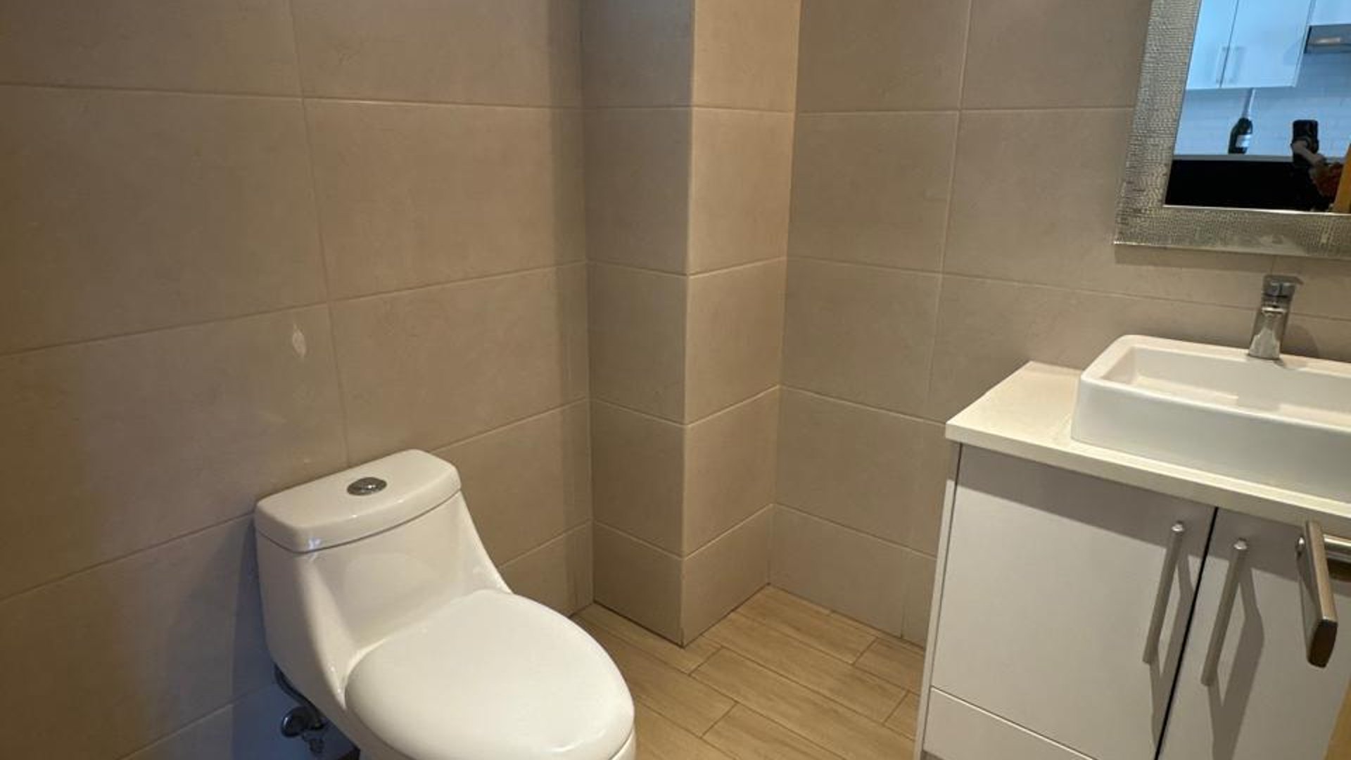 APARTAMENTO EN VENTA | EDIFICIO CITY HAUS | ZONA 10 - Miniatura 10