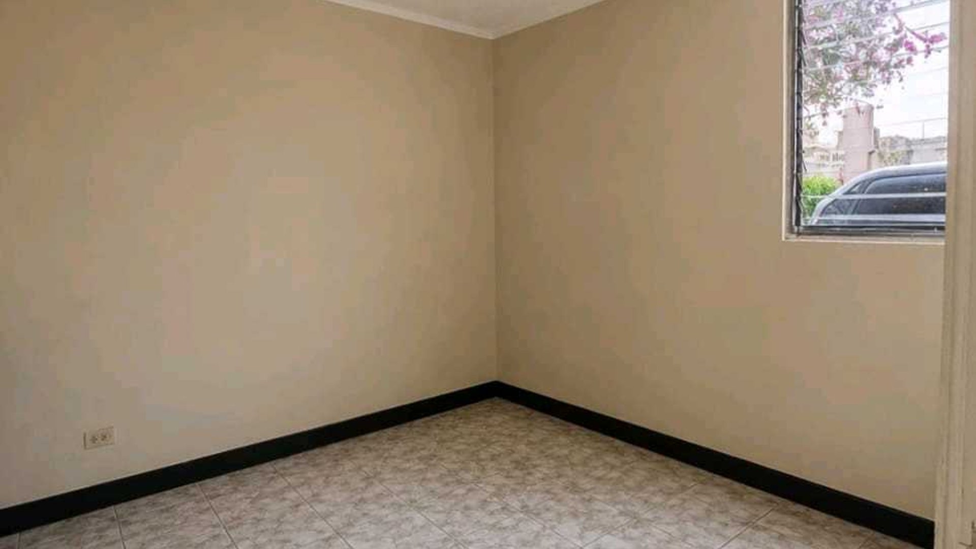 CASA EN VENTA???? San Cristóbal, zona 8 de Mixco - Miniatura 4