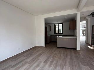 🏡 Casa en Venta – Zona 16 | Laureles de San Isidro - 5