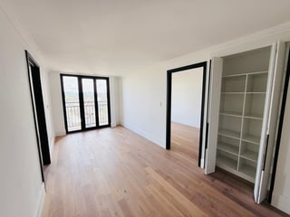 APARTAMENTO P/ ESTRENAR, EDIFICIO CÉNTRICO 67 MTS2, 2 DORMITORIOS, ZONA 5 - 4