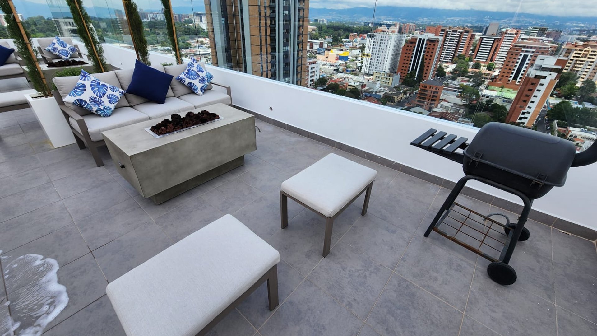 Apartamento en Renta en Zona 10 Ref-4458 - Miniatura 11