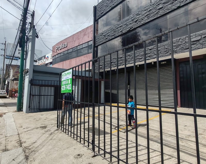 Edificio en alquiler sobre la 20 calle zona 10