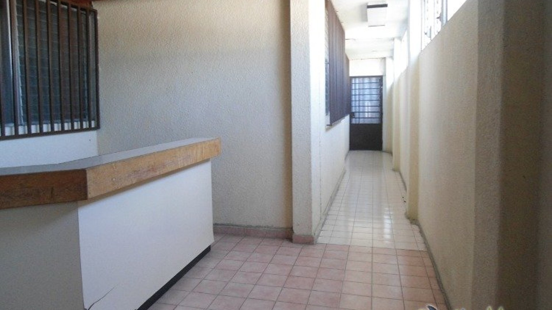 Alquiler o venta edificio comercial en zona 2 Guatemala - Miniatura 7
