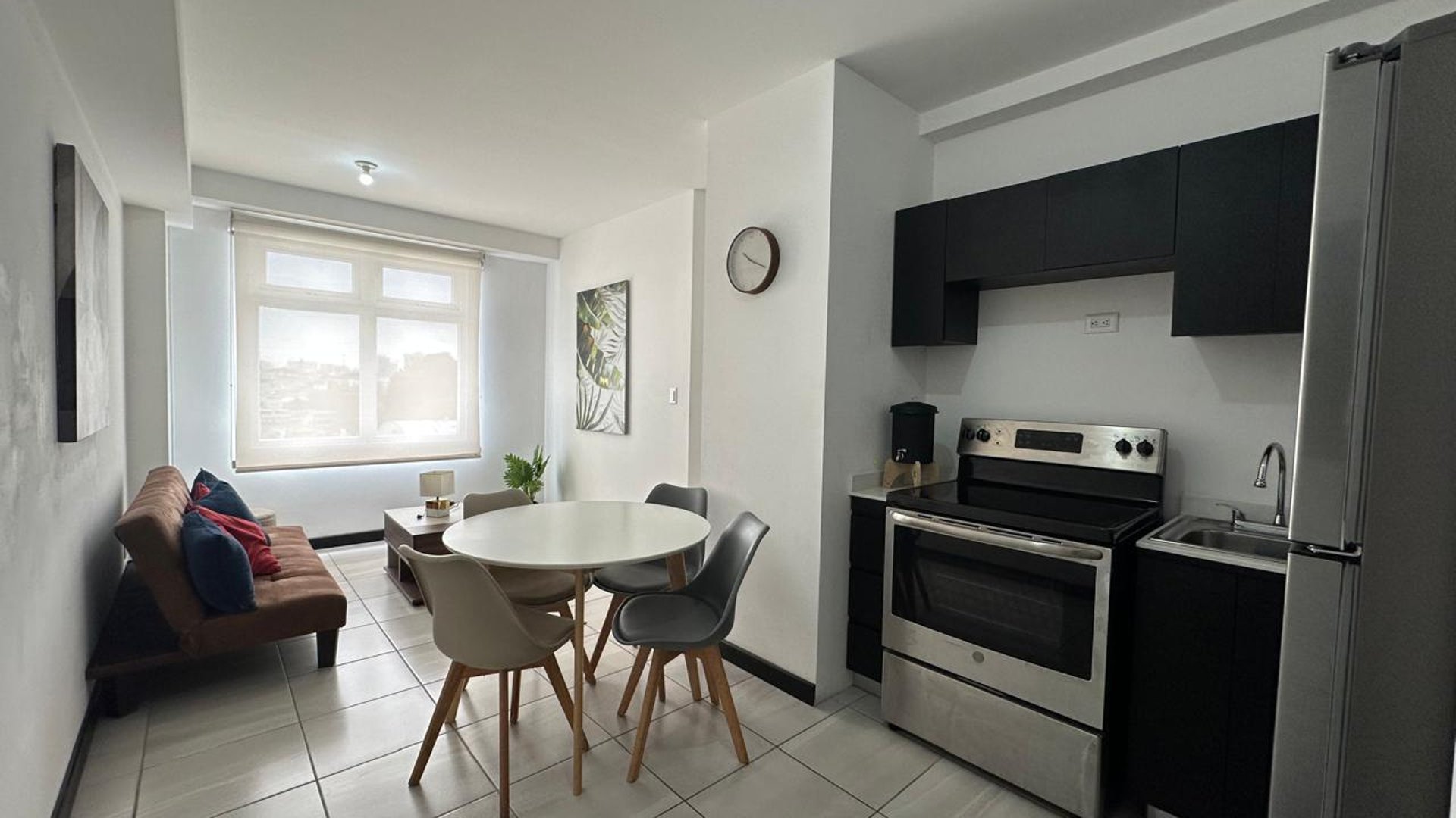 APARTAMENTO EN EDIFICIO ALTEA UNO ZONA 1