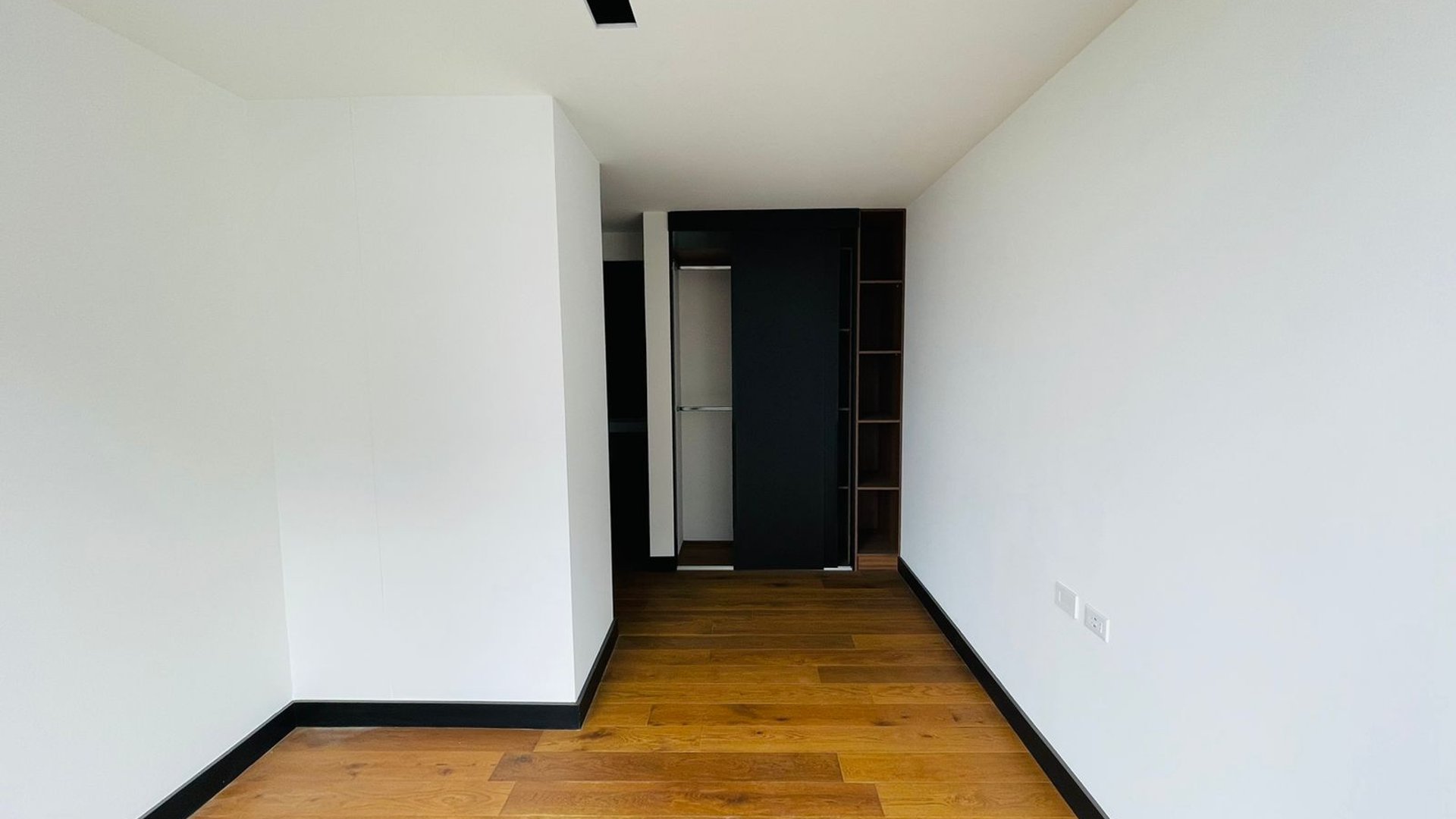 VENTA DE LINDO APARTAMENTO - VILLA MARISCAL, ZONA 11  - Miniatura 11